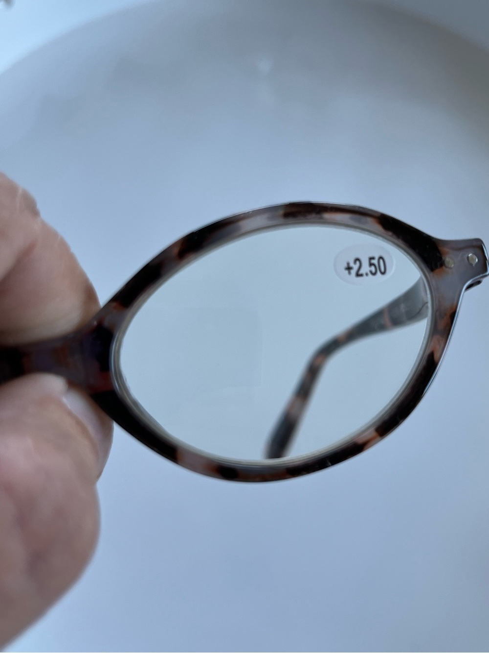 3 pairs of chic oval reader glasses 2.50 magnification - Picture 4 of 6